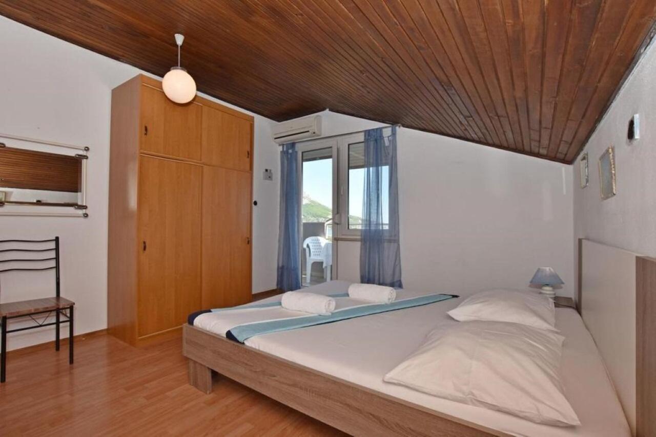 אומיס Apartment Rene מראה חיצוני תמונה